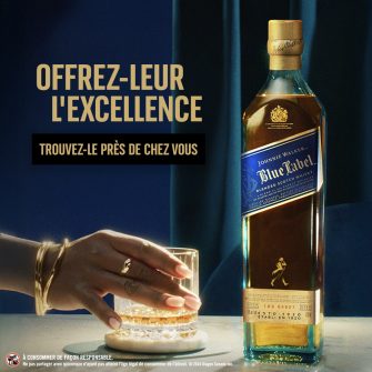Rượu Johnnie Walker Blue Label Ice Chalet Blended Scotch Whisky 43% 750ml 06x01